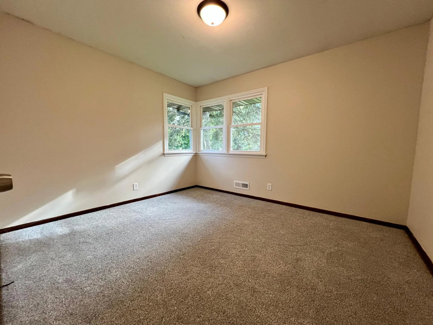 5400 Sailor Lane, Brooklyn Center, MN 55429