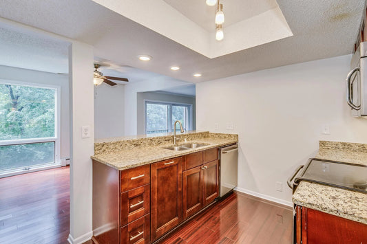 6105 Lincoln Drive, Edina, MN 55436