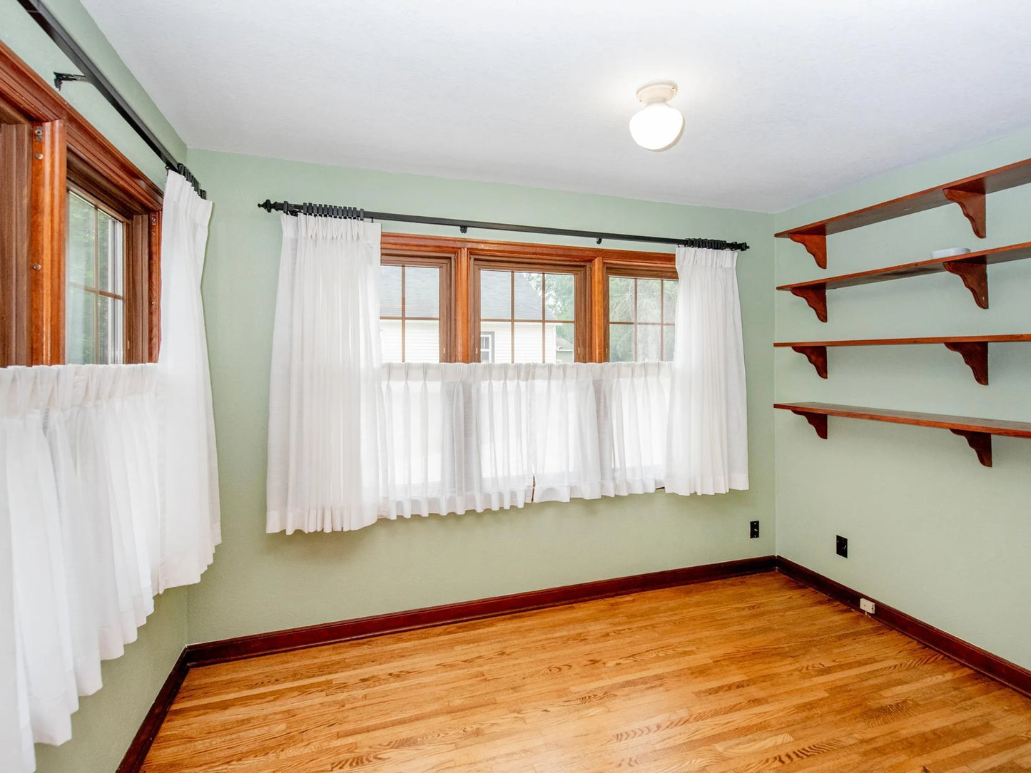 515 5th Street, Hastings, MN 55033