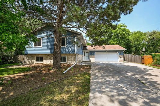 6215 Cavell Avenue, Brooklyn Park, MN 55428