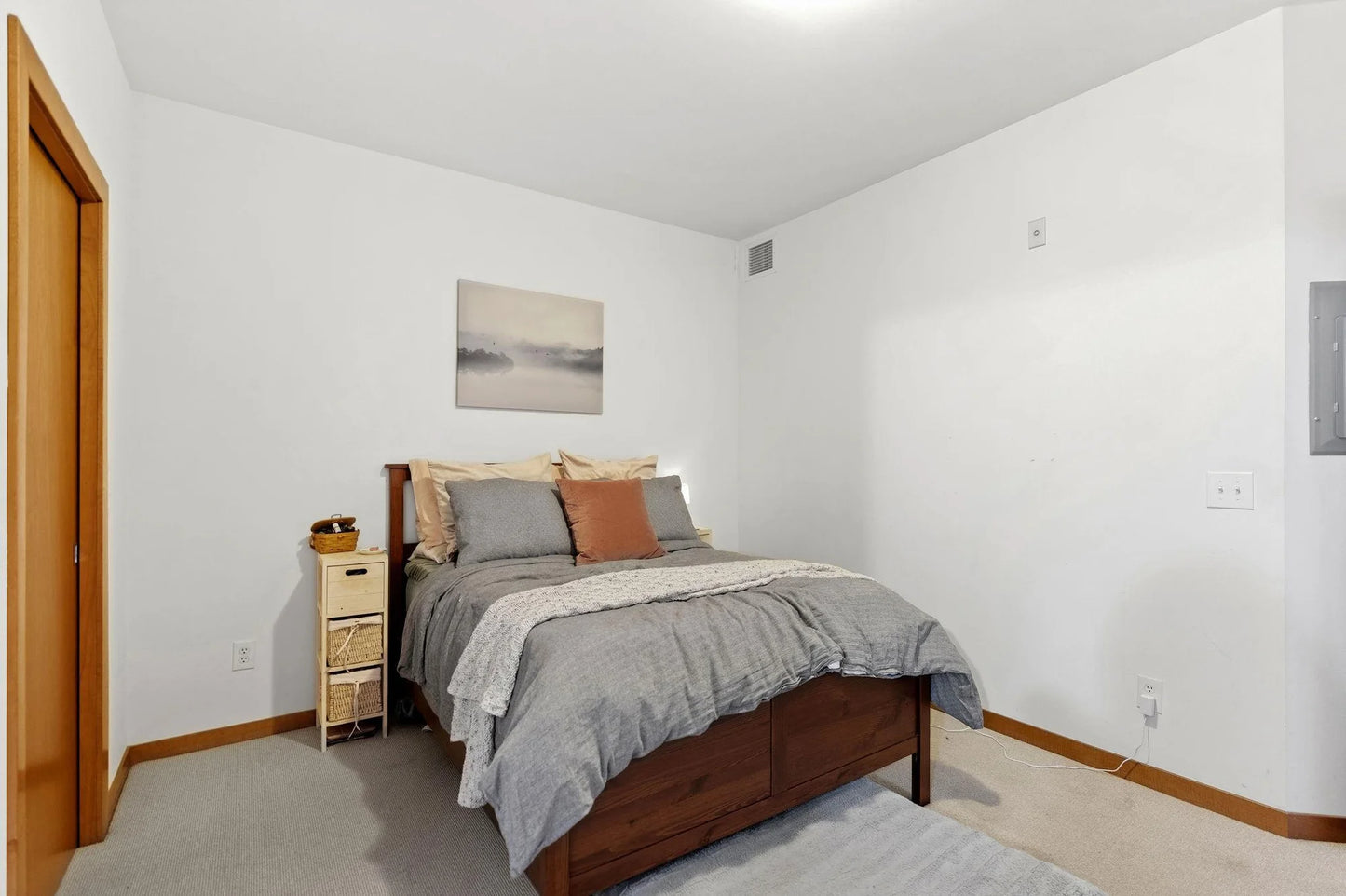 15 Franklin Avenue, Minneapolis, MN 55404