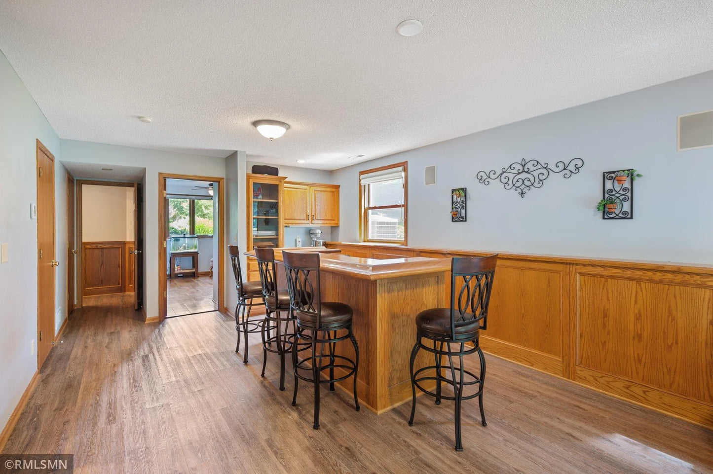 138 Dahlia Street, Mahtomedi, MN 55115