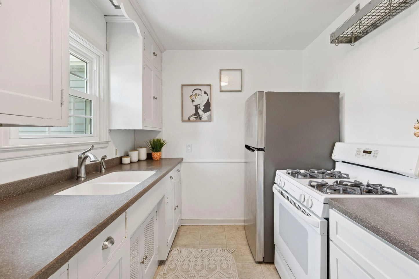 5717 Lake Street, Saint Louis Park, MN 55416