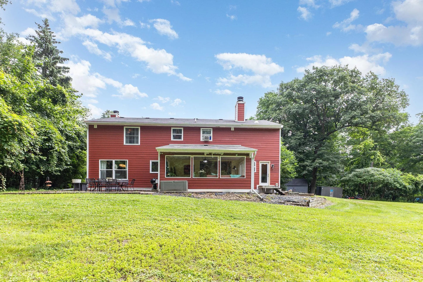 2530 Old Beach Road, Orono, MN 55391