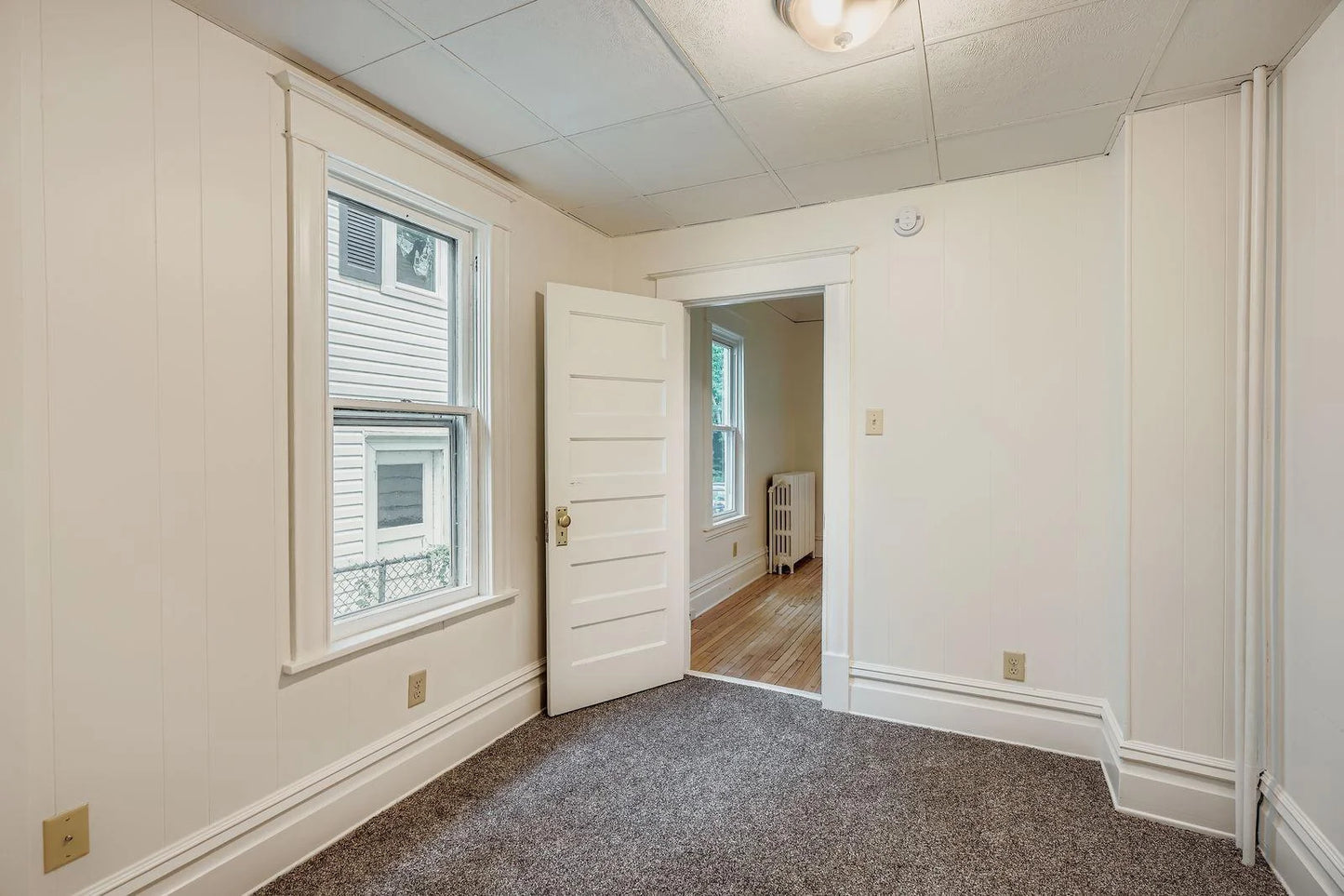 595 Hawthorne Avenue, Saint Paul, MN 55130