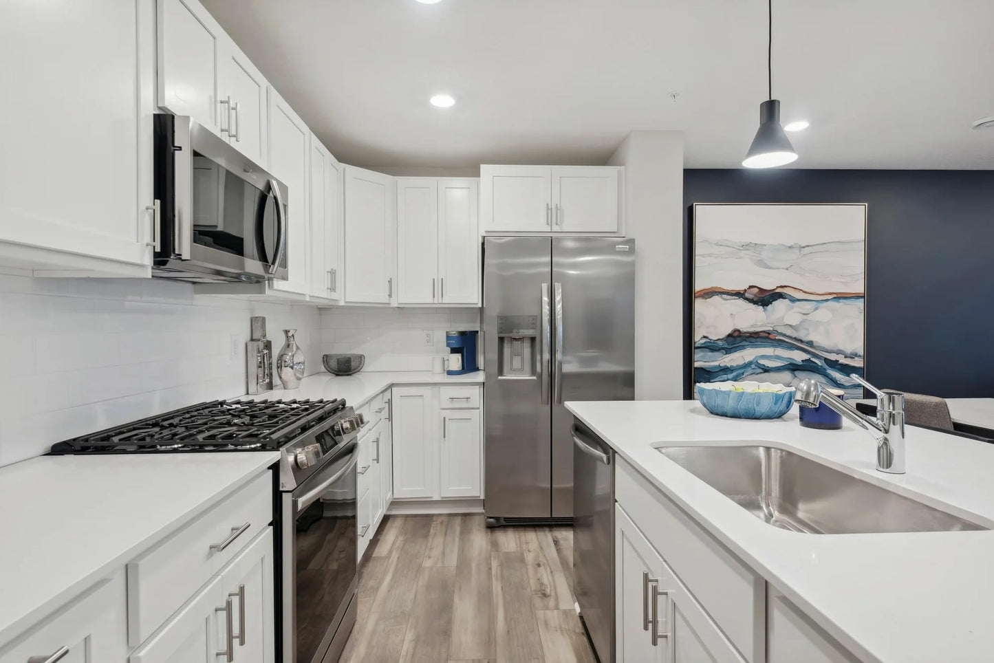 5155 Long Pointe Pass, Woodbury, MN 55129