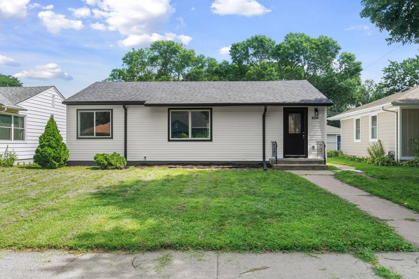5244 Vincent Avenue, Brooklyn Center, MN 55430