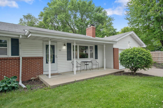 521 Unique Drive, Burnsville, MN 55337