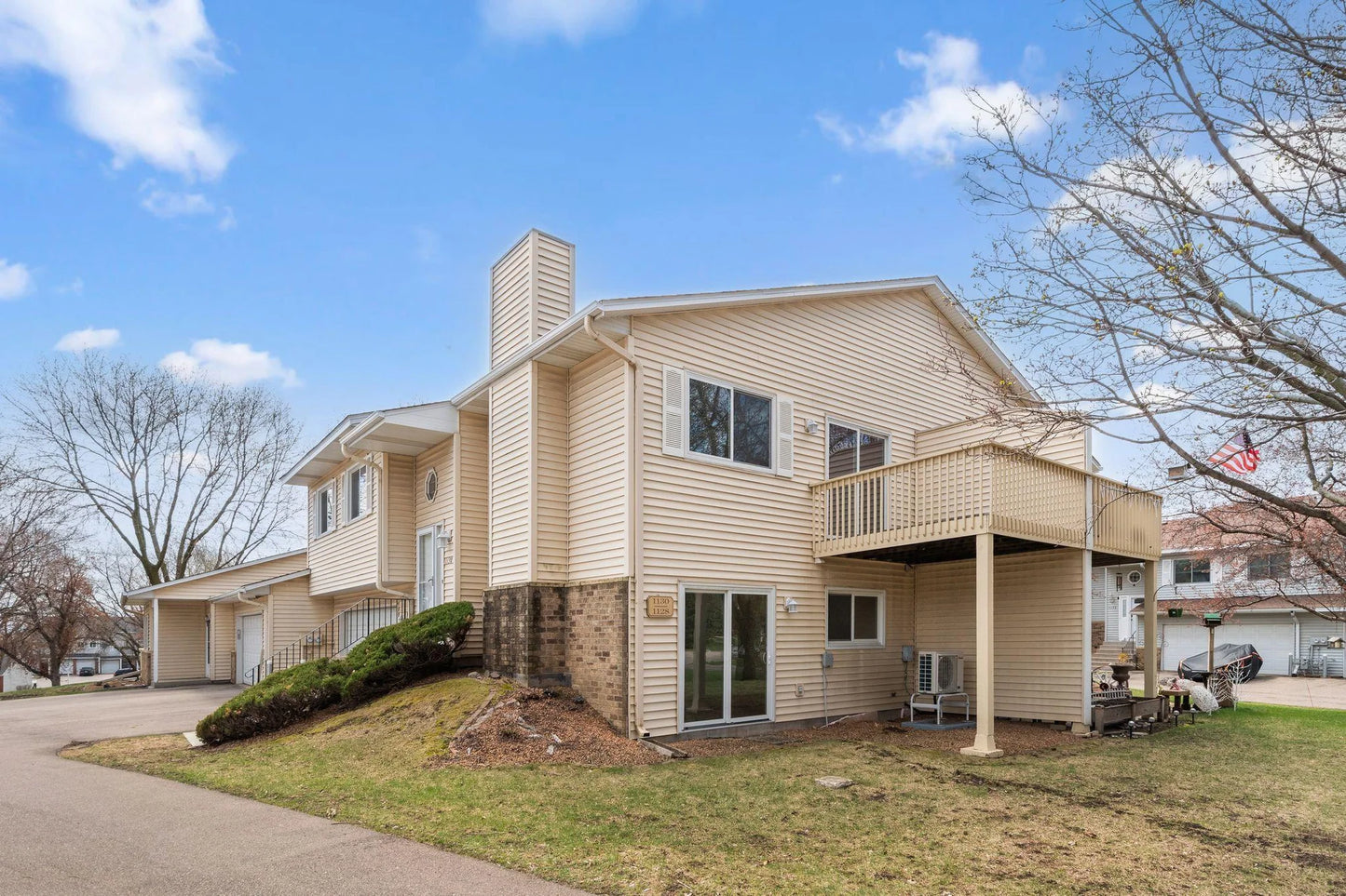 1130 Aston Place, Burnsville, MN 55337