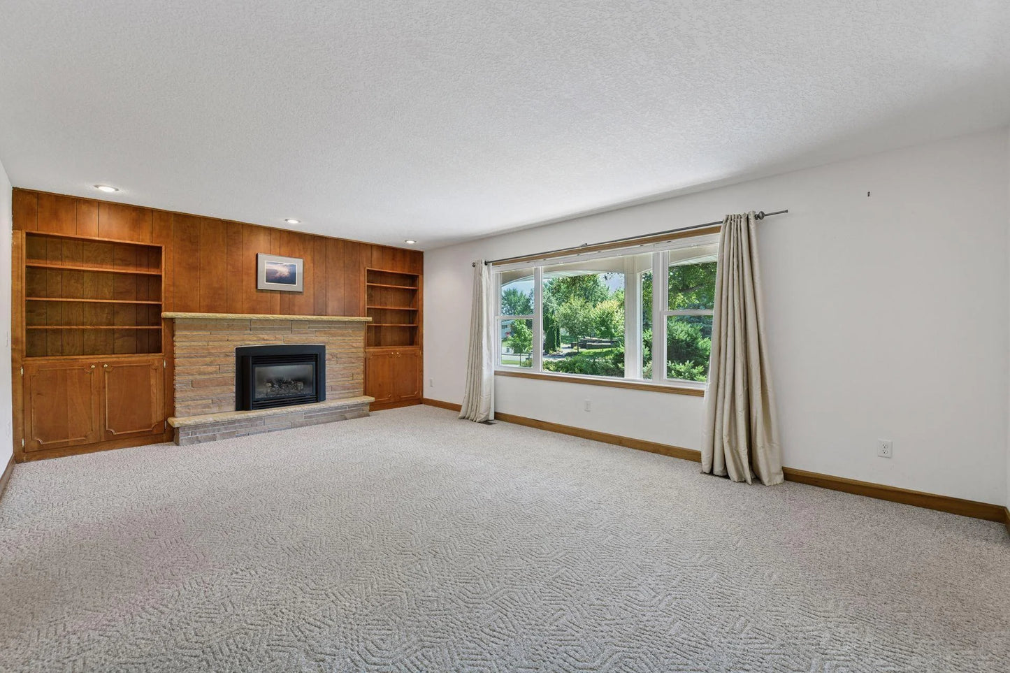 428 St Peter Avenue, Delano, MN 55328