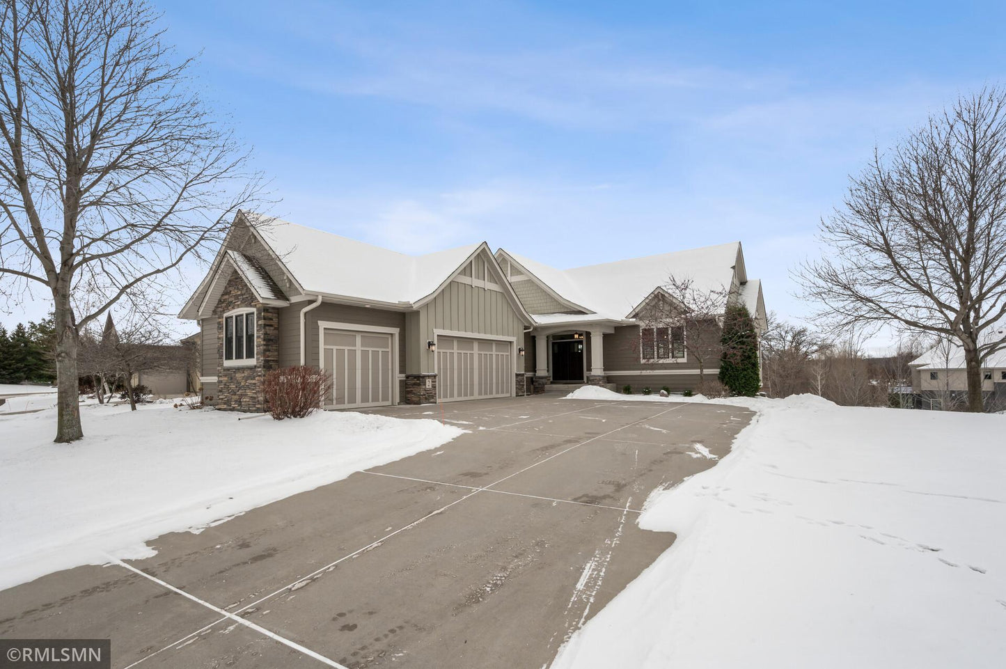 2 Osprey Court, North Oaks, MN 55127