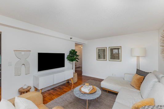 52 Groveland Terrace, Minneapolis, MN 55403