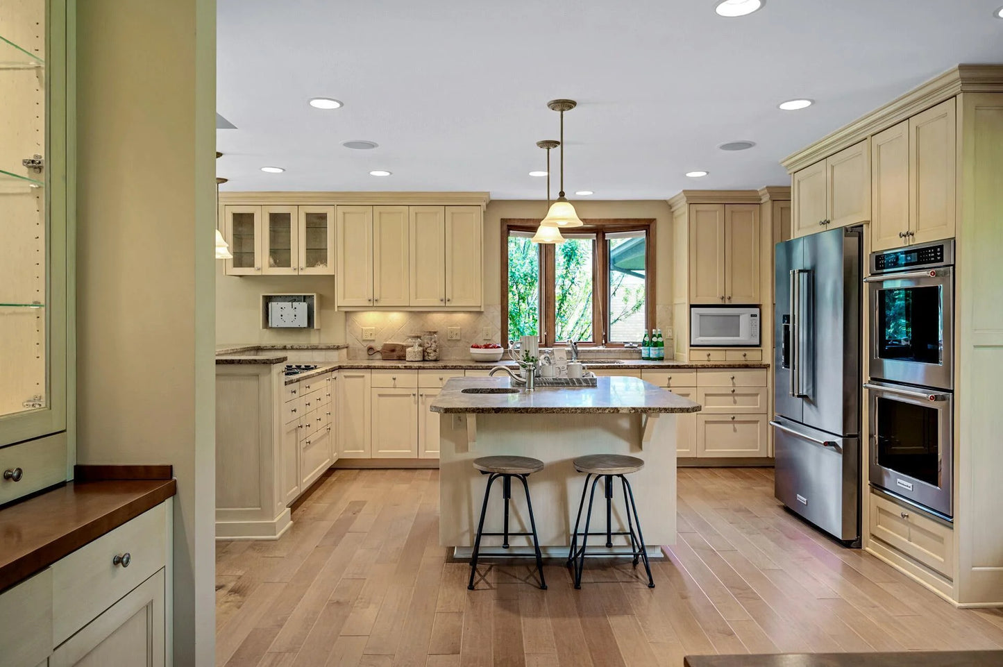 451 Reflection Road, Apple Valley, MN 55124