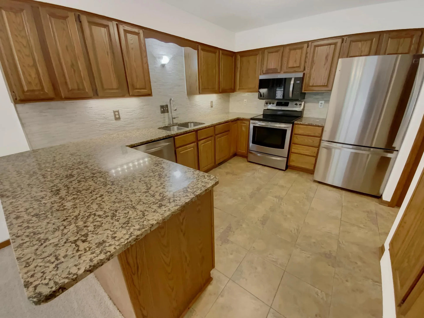 6991 Edenvale Boulevard, Eden Prairie, MN 55346