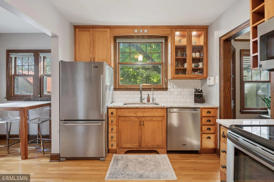 5009 Woodlawn Boulevard, Minneapolis, MN 55417