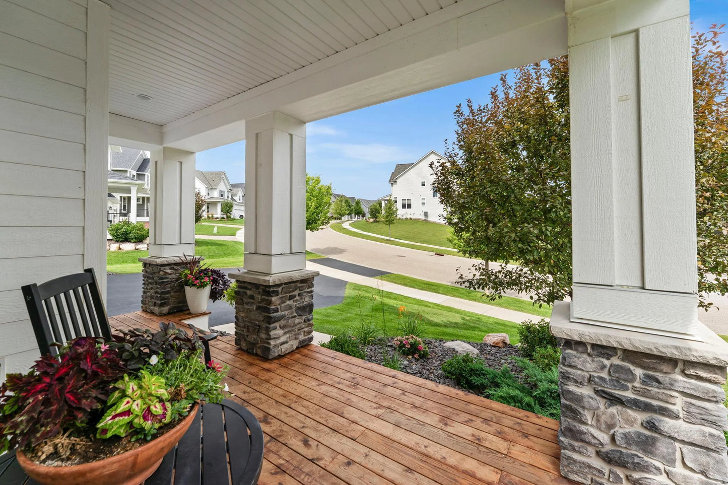 5062 Boulder Lane, Chaska, MN 55318