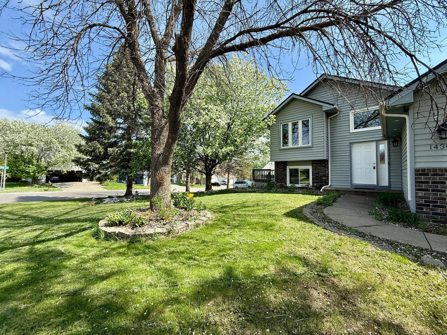 14303 Utica Avenue, Savage, MN 55378