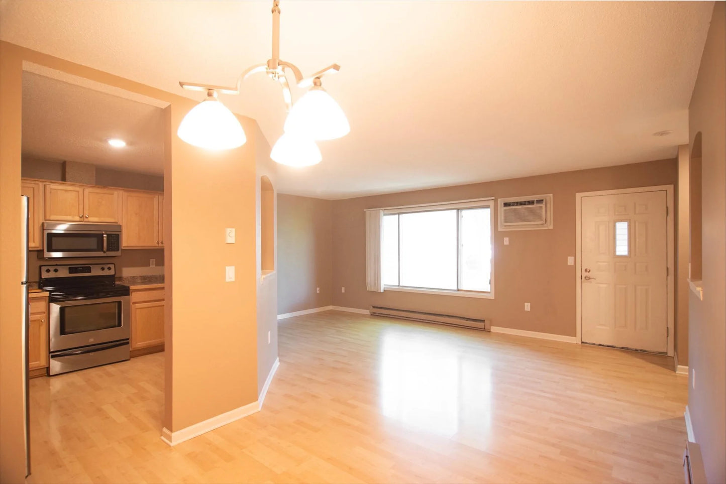 710 Village Road, Chanhassen, MN 55317