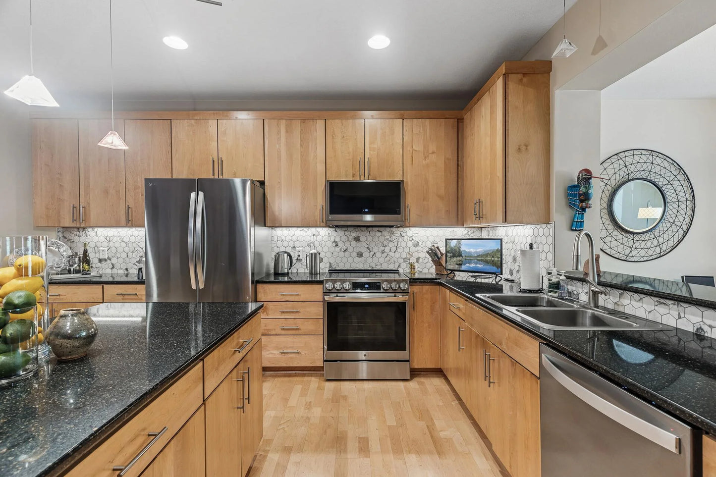 198 Elm Street, Saint Paul, MN 55102