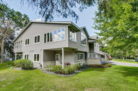 2556 Sumac Circle, White Bear Lake, MN 55110