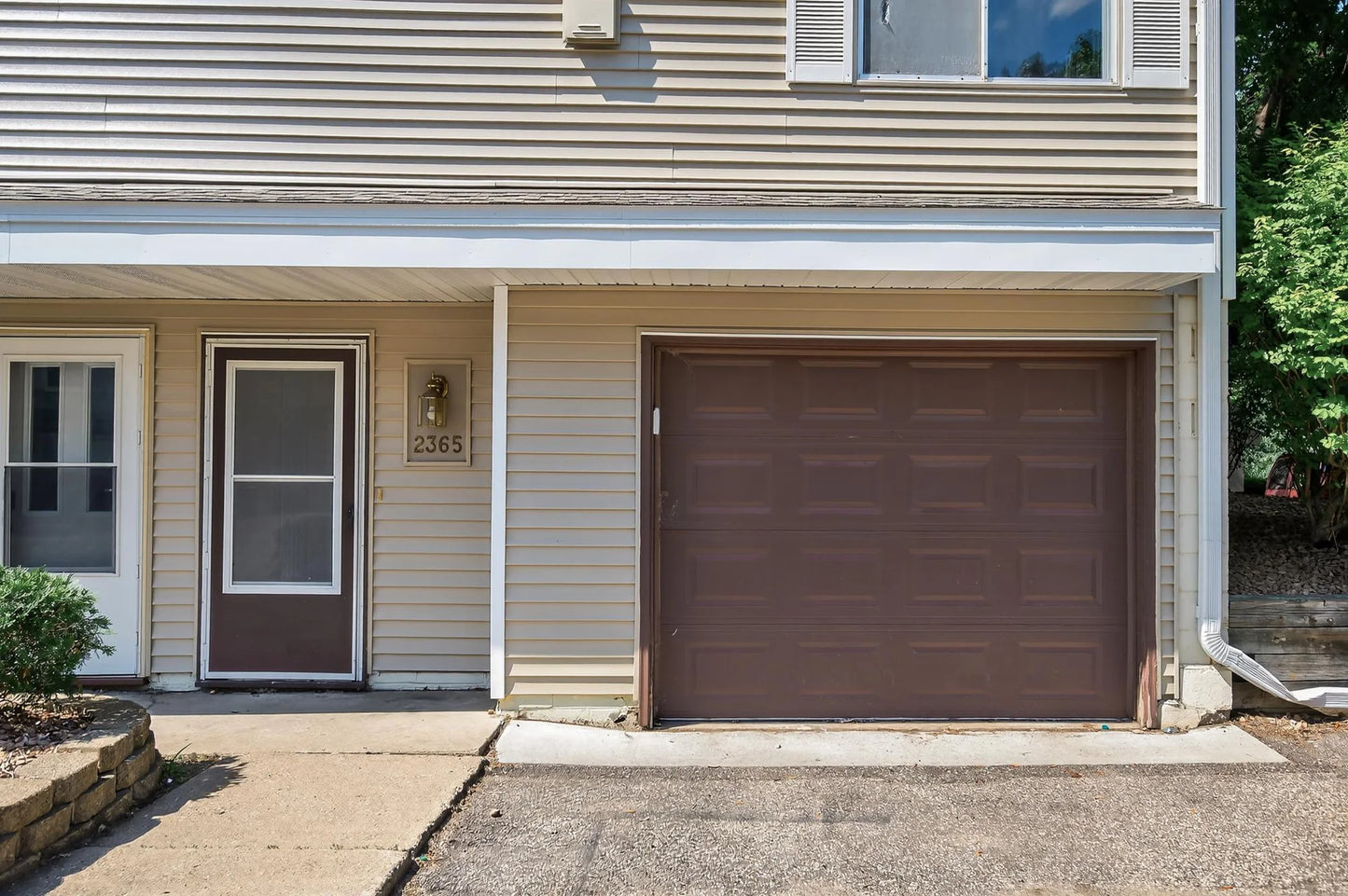 2365 Dorland Lane, Maplewood, MN 55119