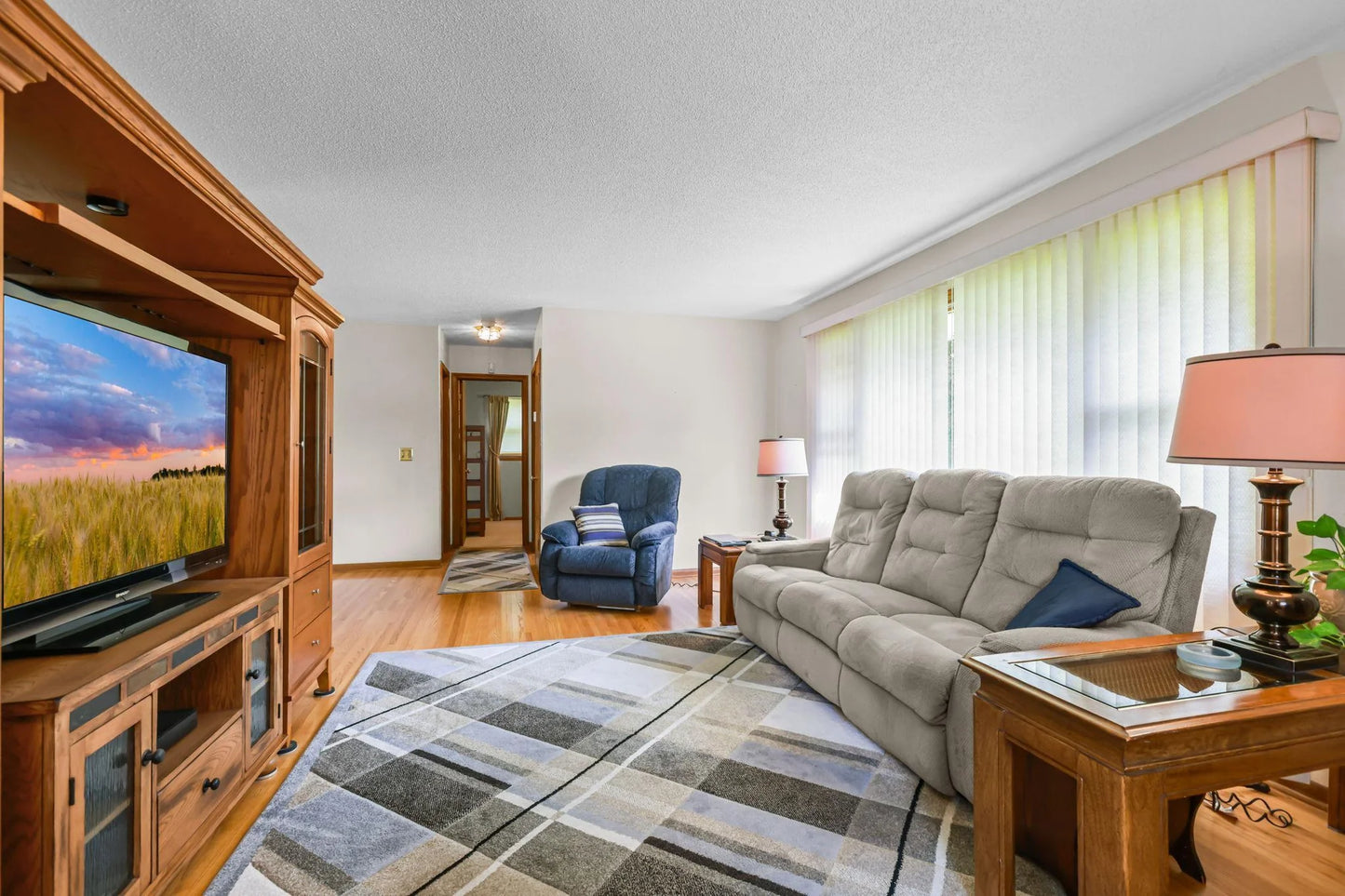 5913 Zenith Avenue, Brooklyn Center, MN 55429