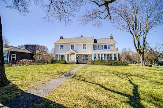 4927 Lake Avenue, White Bear Lake, MN 55110