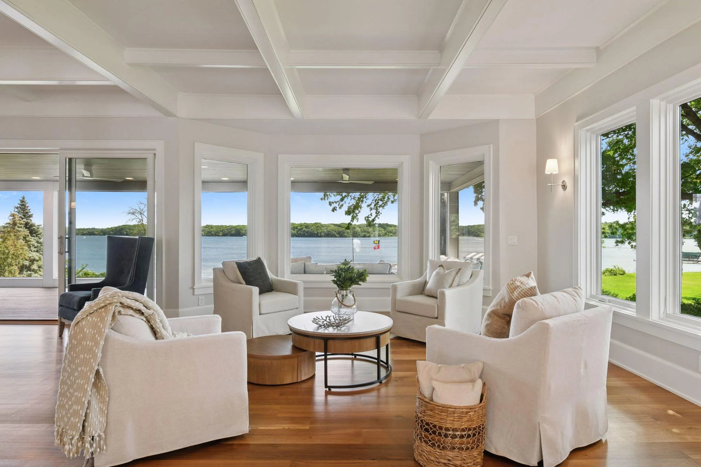 2462 Lafayette Road, Minnetonka Beach, MN 55391