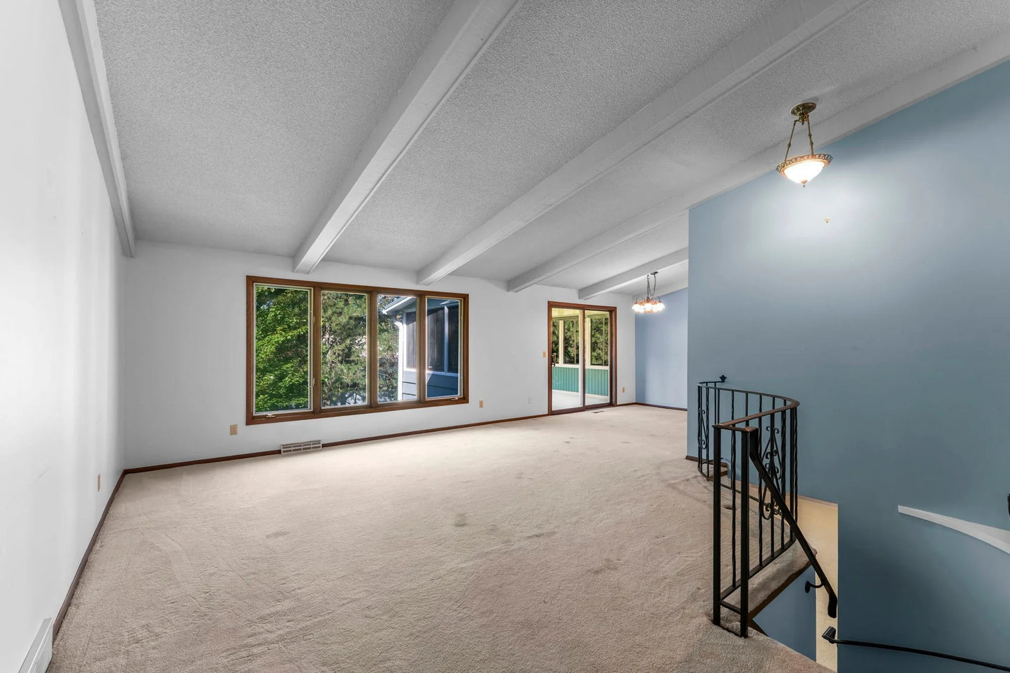 5400 Malibu Drive, Edina, MN 55436