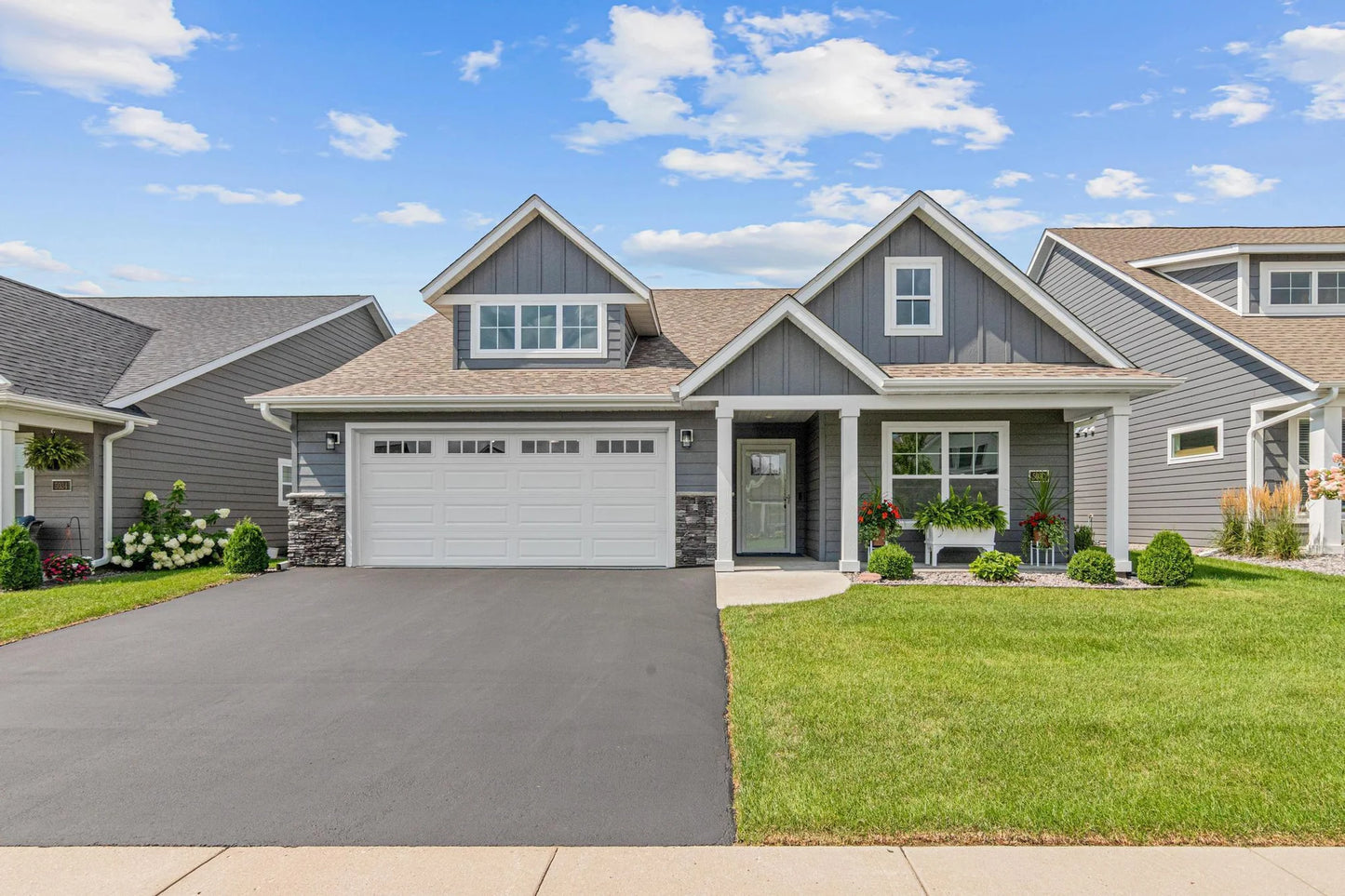 5030 Dale Ridge Road, Woodbury, MN 55129