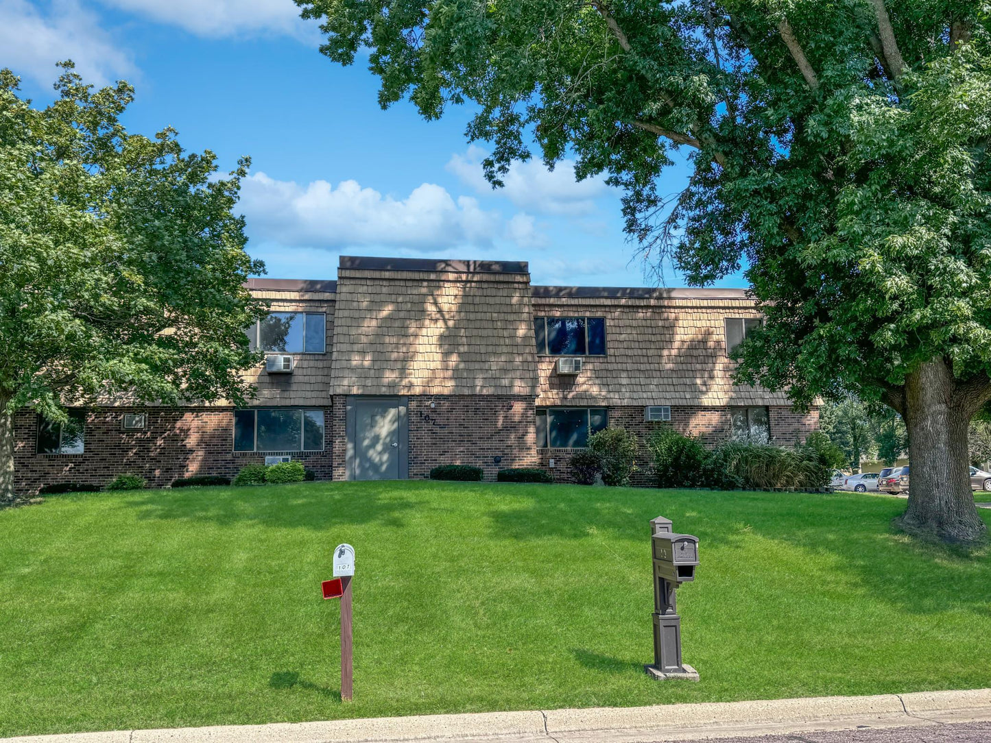 111 & 107 Dorothy Street, Fairmont, MN 56031