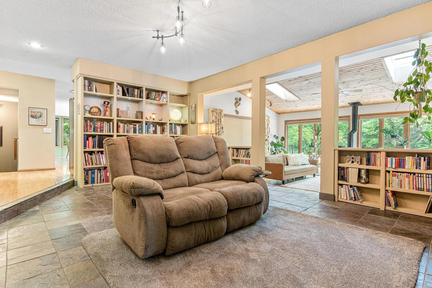 10210 183rd Street, Lakeville, MN 55044