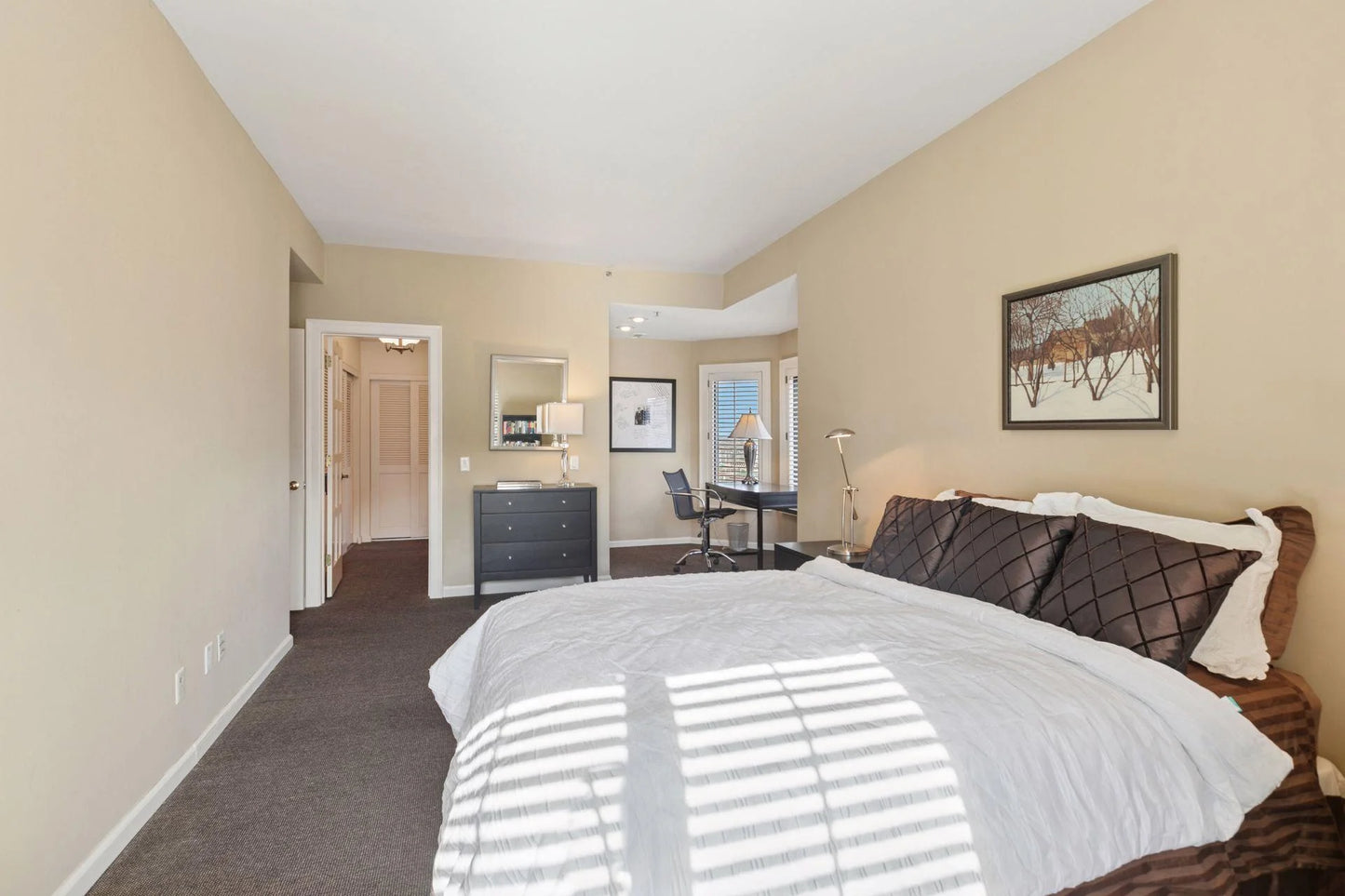 1235 Yale Place, Minneapolis, MN 55403