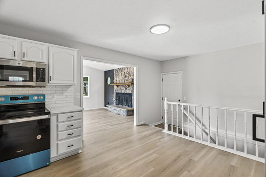 1042 Sibley Street, Shakopee, MN 55379