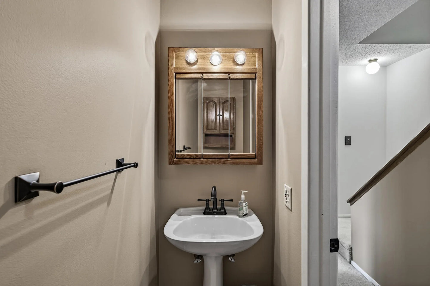 2365 Dorland Lane, Maplewood, MN 55119