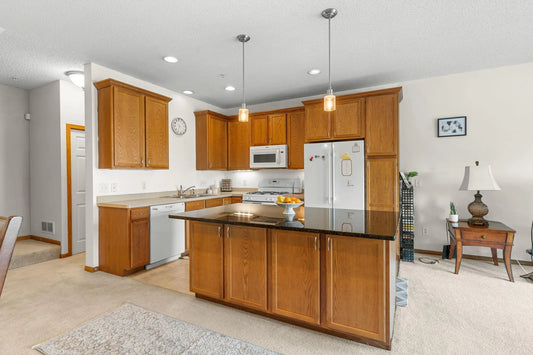 4735 Victor Path, Hugo, MN 55038