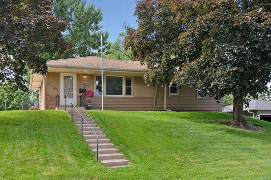 5001 108th Street, Bloomington, MN 55437