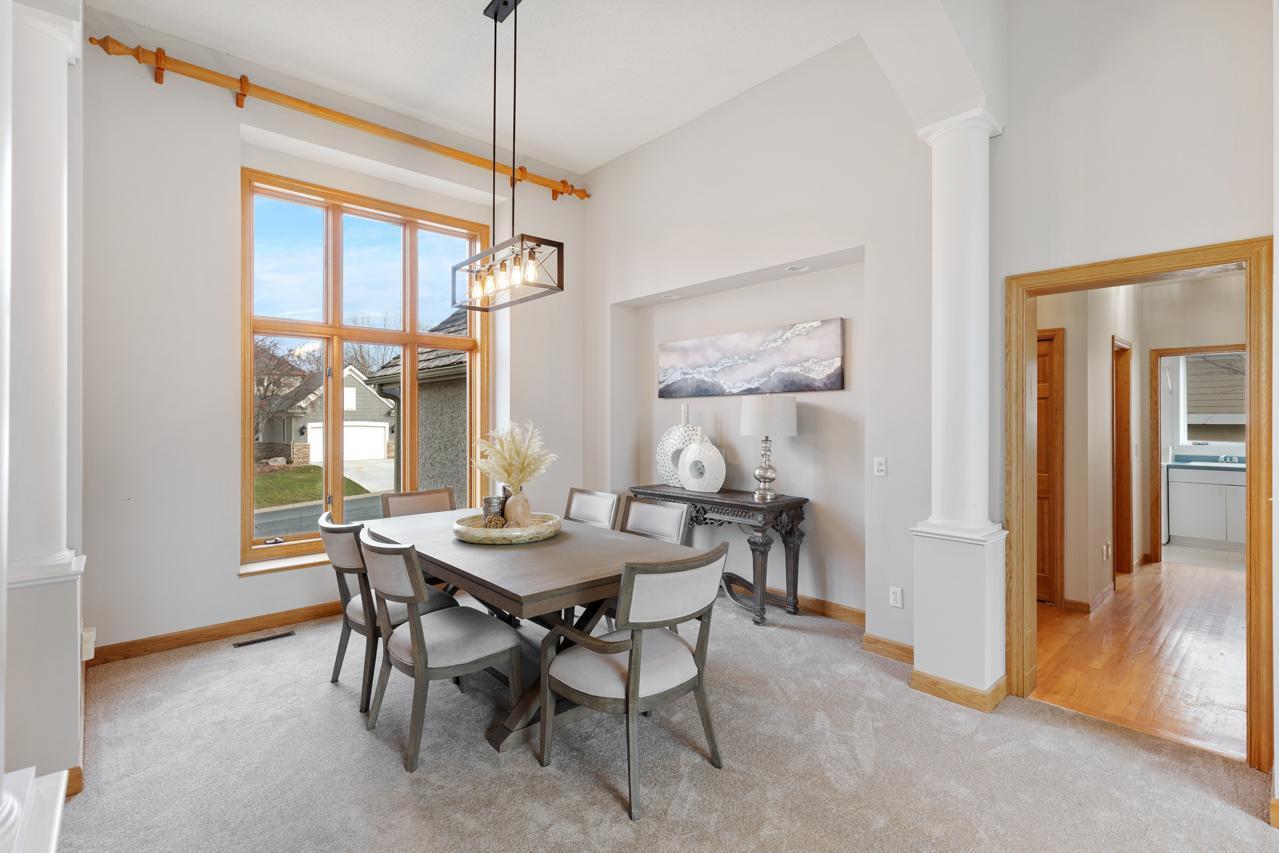 10035 Gristmill Ridge, Eden Prairie, MN 55347