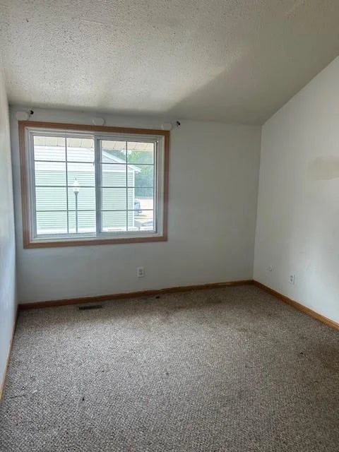 3260 Hill Ridge Drive, Eagan, MN 55121