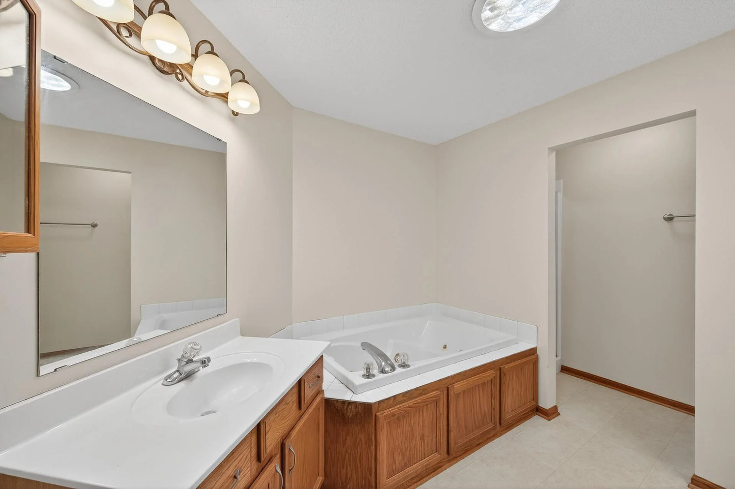 5215 Deerfield Lane, Prior Lake, MN 55372