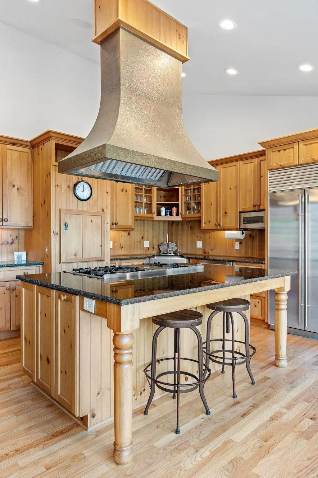 4360 Enchanted Drive, Shorewood, MN 55364