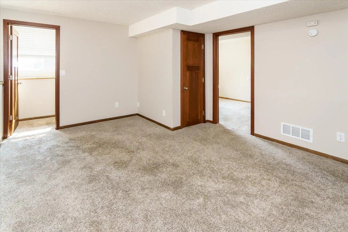 5410 Old Shakopee Circle, Bloomington, MN 55437