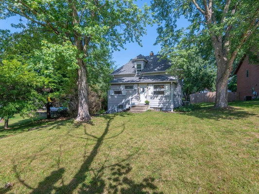 5102 Memorial Trail, Prior Lake, MN 55372