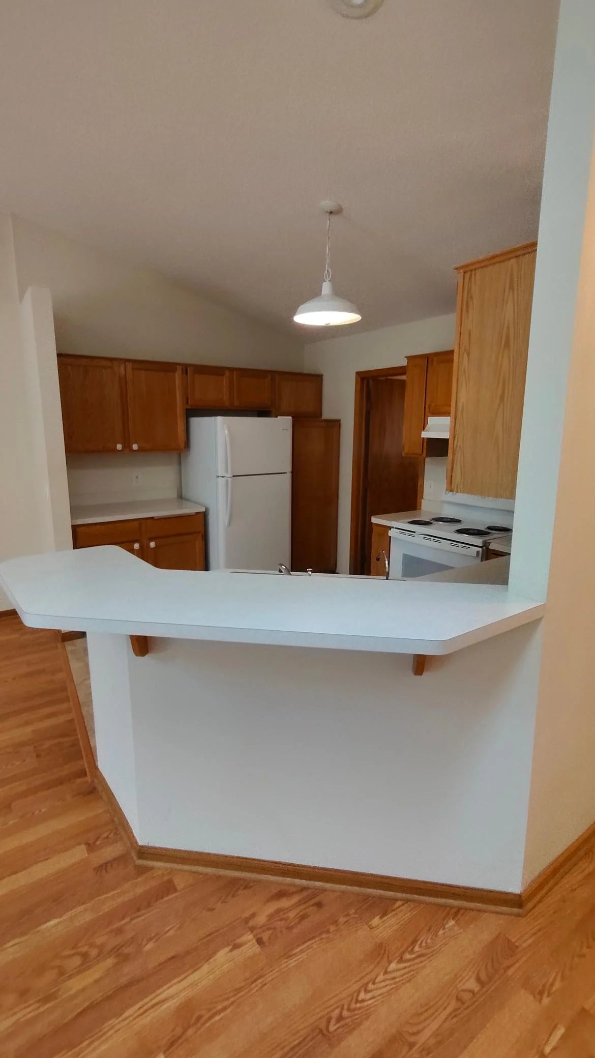 514 Deer Ridge Lane, Maplewood, MN 55119