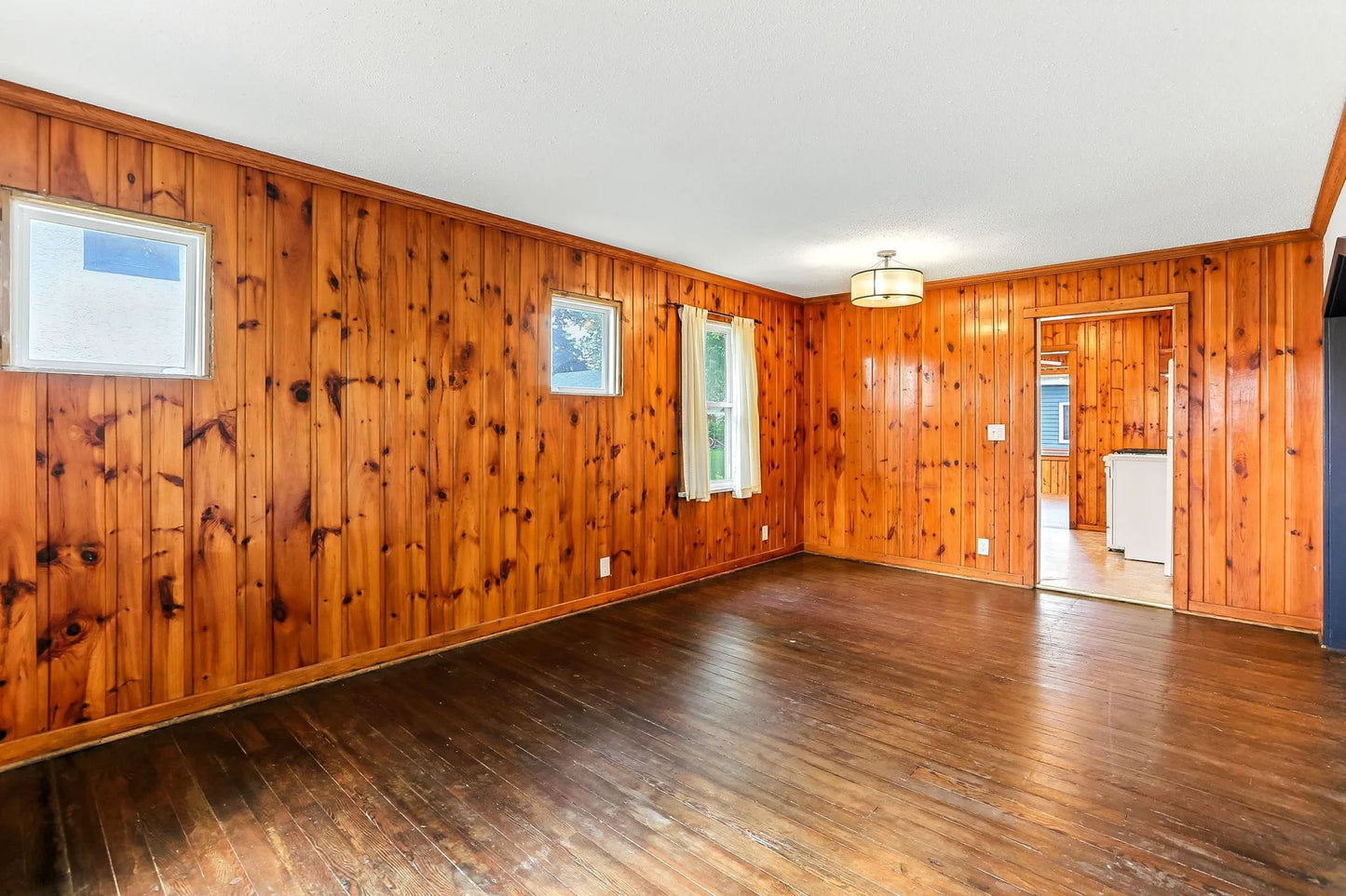 4475 Lincoln Avenue, White Bear Lake, MN 55110