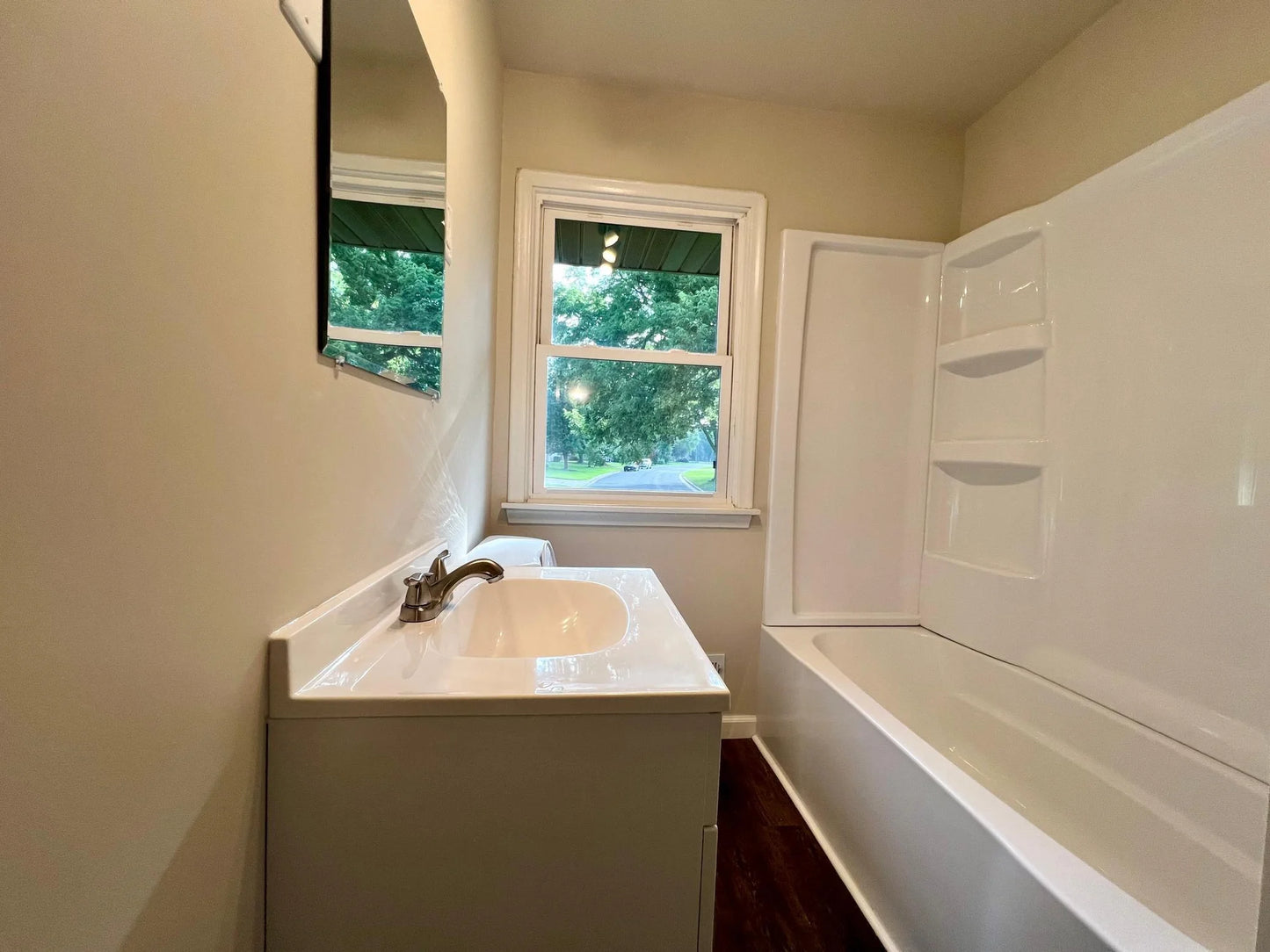 5400 Sailor Lane, Brooklyn Center, MN 55429
