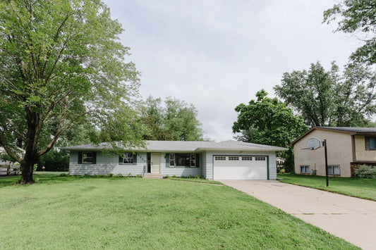 4230 Edgemont Street, Vadnais Heights, MN 55127
