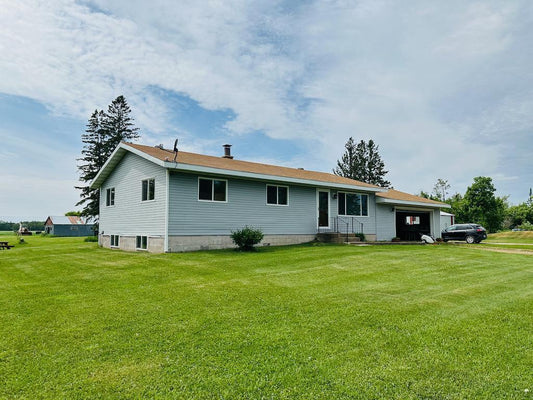 6413 Dusek Road, Floodwood, MN 55736