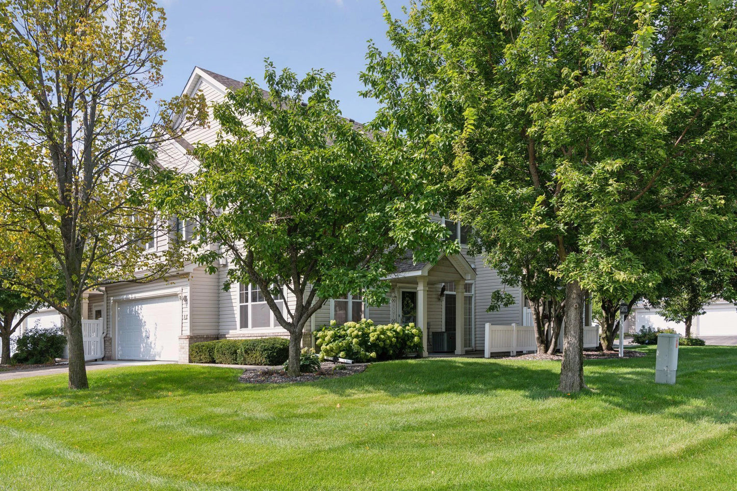 5075 Holly Lane, Plymouth, MN 55446