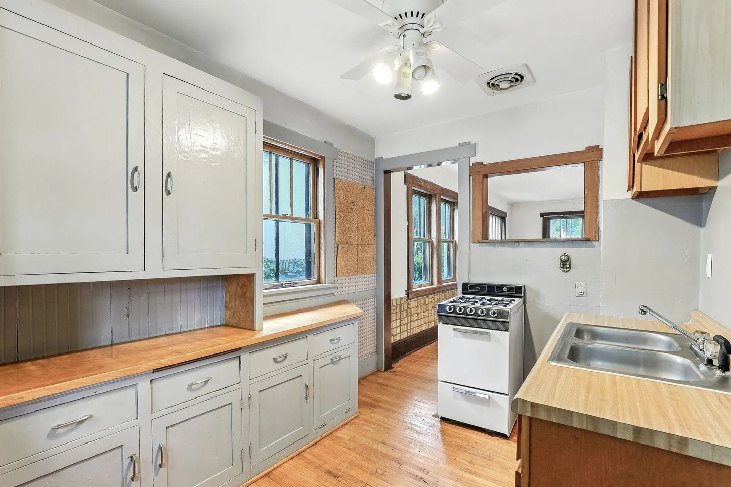 5045 Penn Avenue, Minneapolis, MN 55419